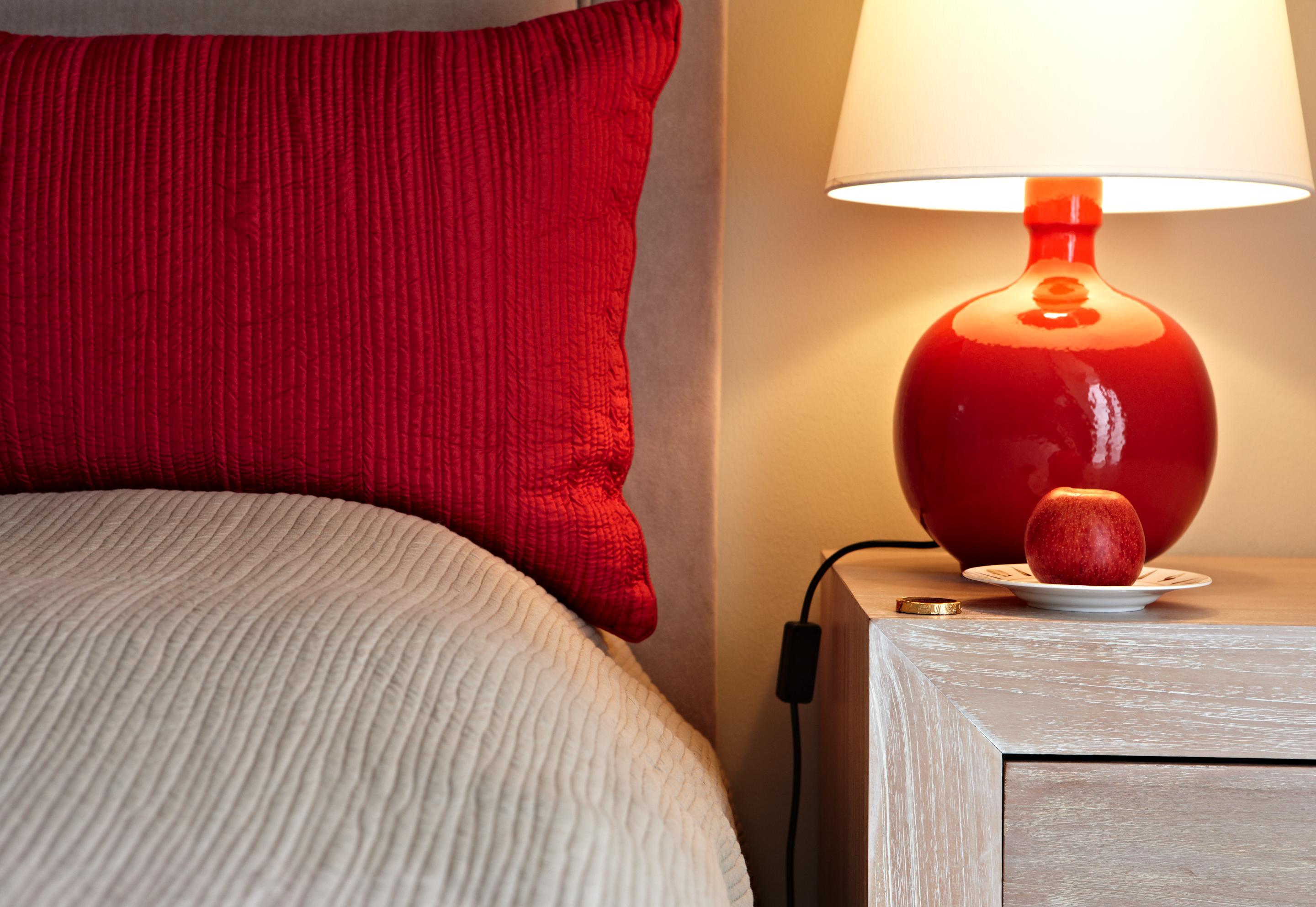 Strandhotel Zingst Exterior photo A lamp on a bedside table
